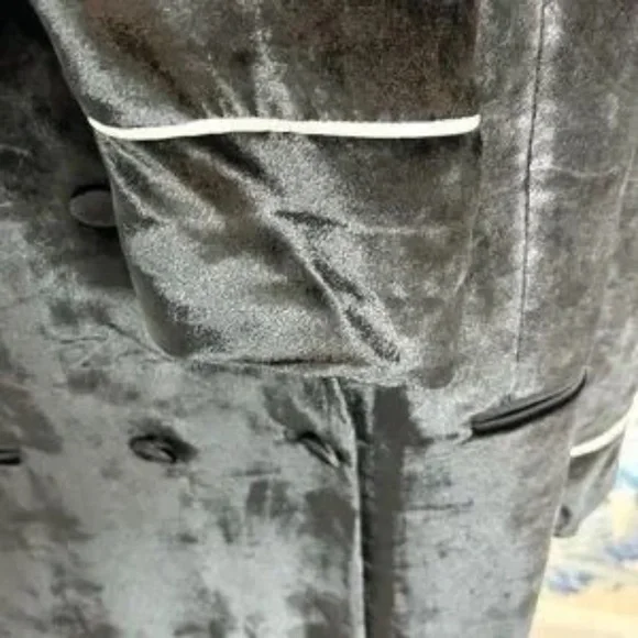 Grey Velvet Ladies Smoking Jacket/Dress - Picture 4 of 12